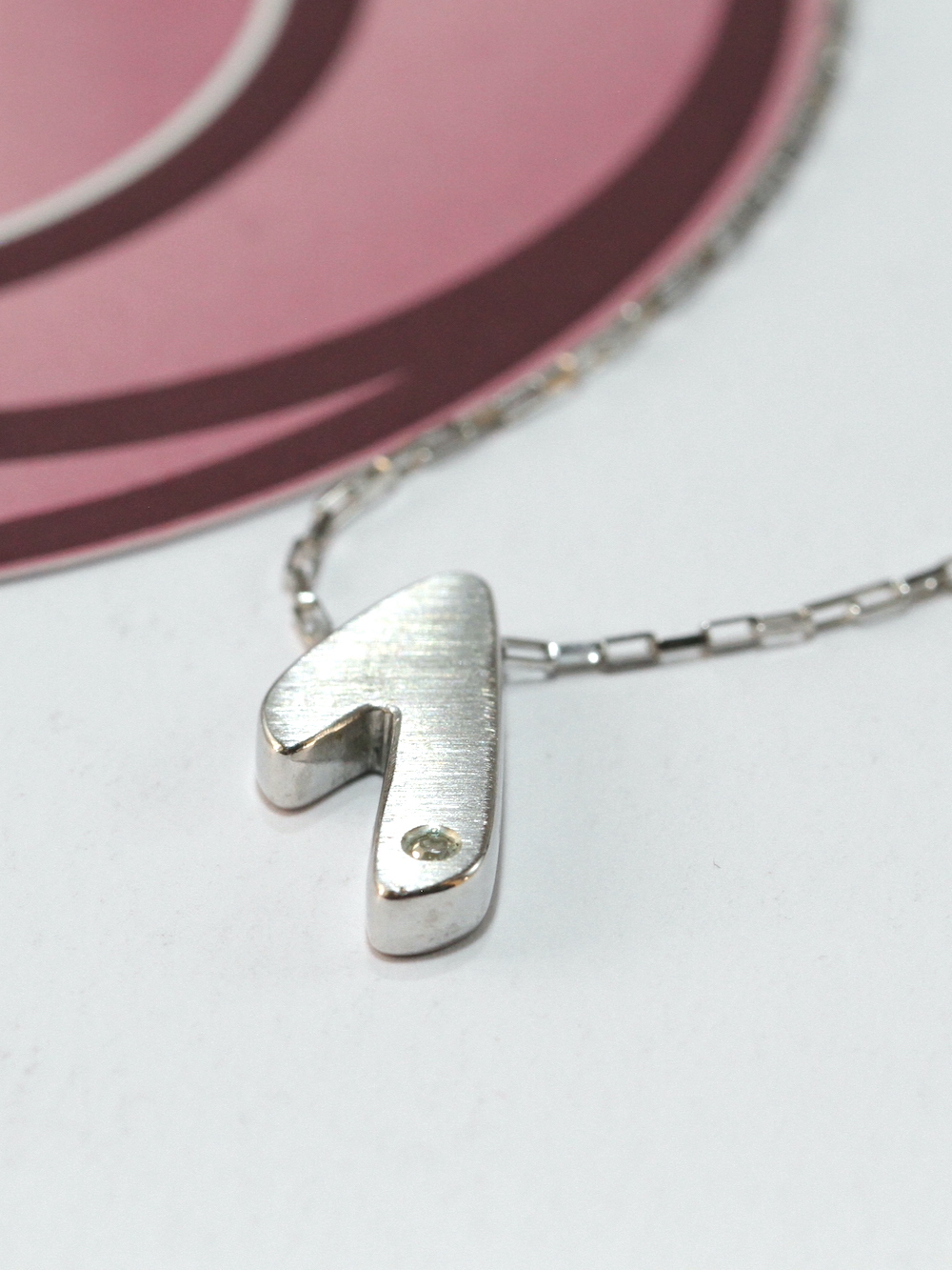 1 Diamond & Cadena (M)