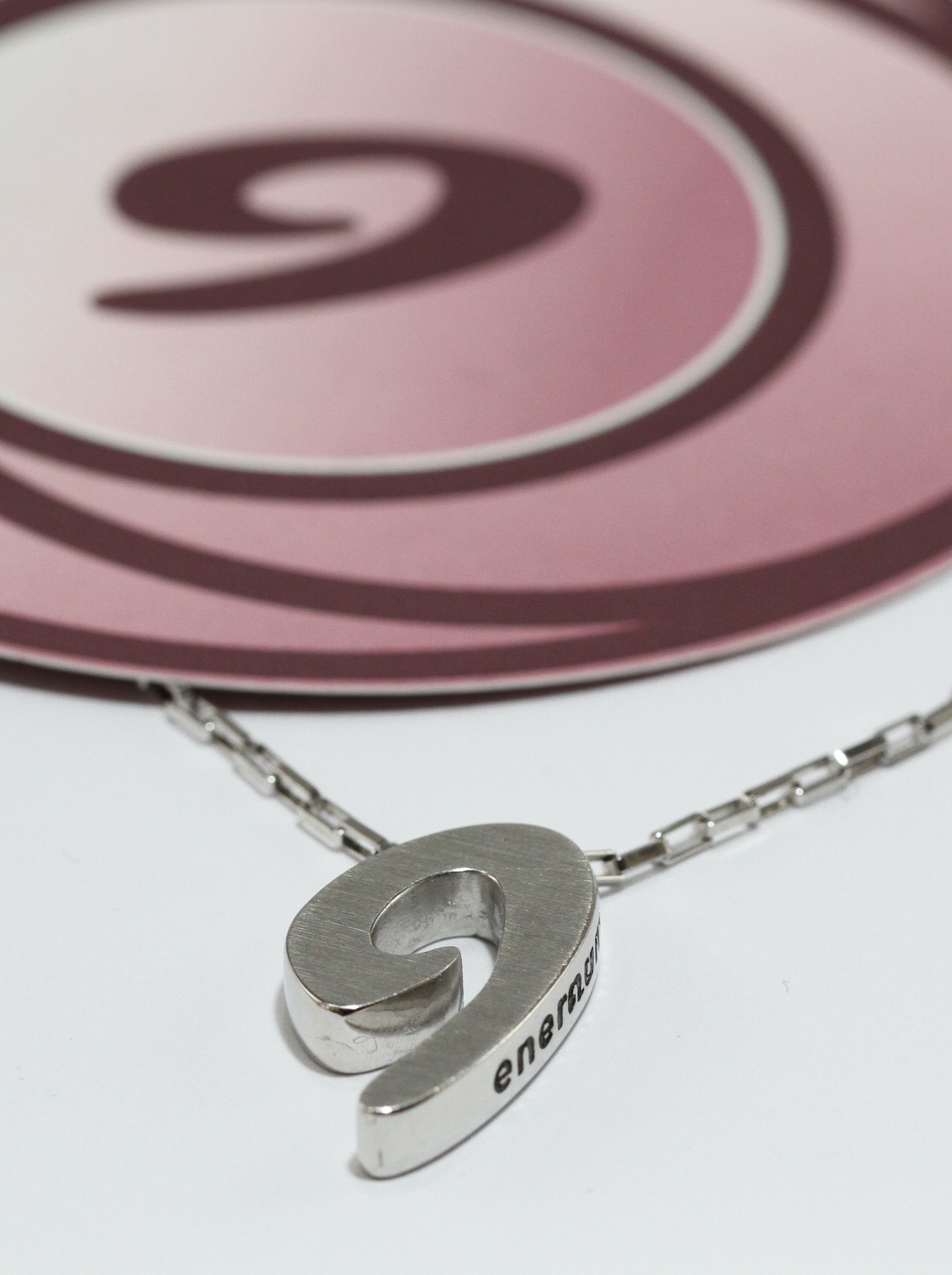 9 Grande Basic & Cadena de plata
